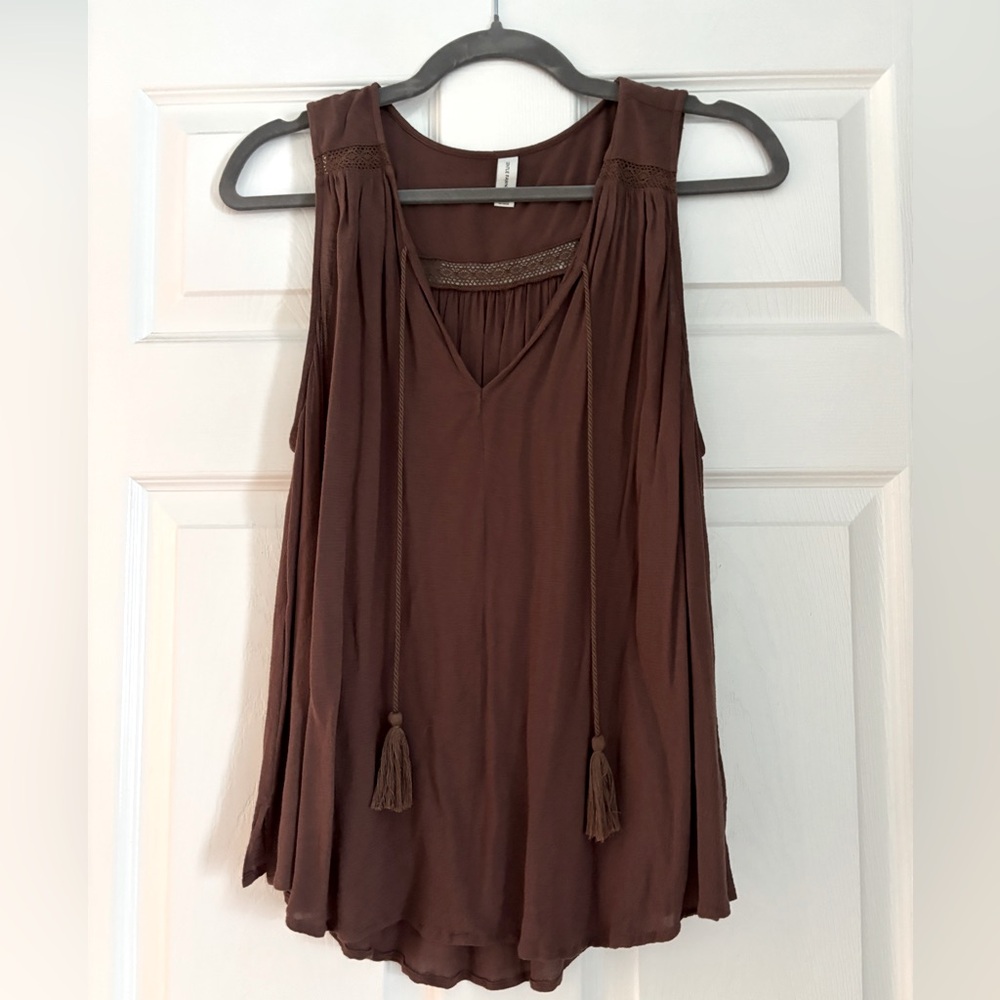 Gentle Fawn Brown Sleeveless Women's Top size large